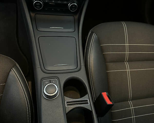 Черный Мерседес А класс, объемом двигателя 2.14 л и пробегом 205 тыс. км за 14500 $, фото 20 на Automoto.ua