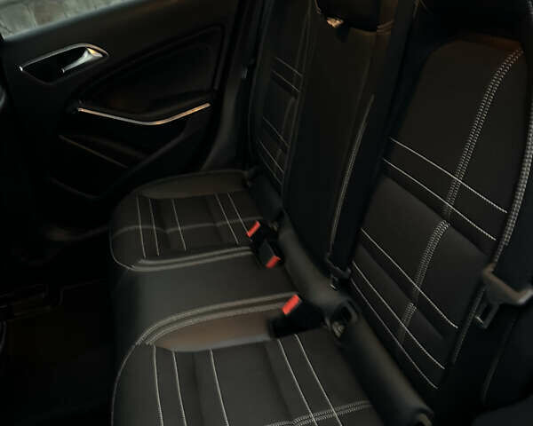 Черный Мерседес А класс, объемом двигателя 2.14 л и пробегом 205 тыс. км за 14500 $, фото 12 на Automoto.ua