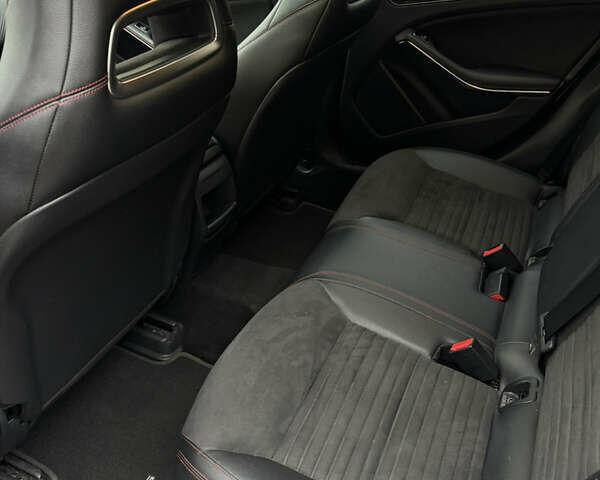 Черный Мерседес А класс, объемом двигателя 1.6 л и пробегом 140 тыс. км за 14900 $, фото 12 на Automoto.ua