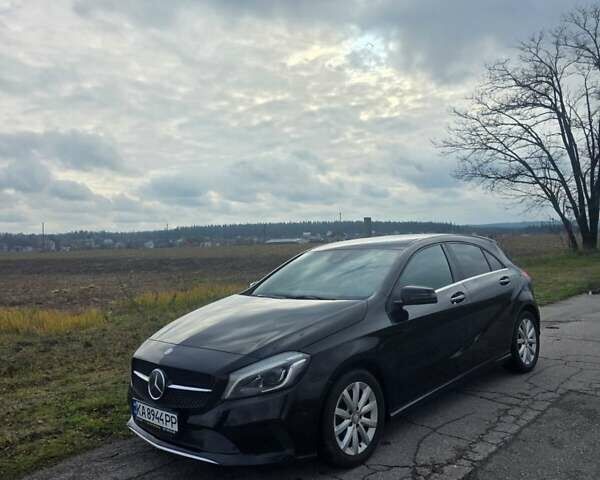 Черный Мерседес А класс, объемом двигателя 1.6 л и пробегом 138 тыс. км за 15500 $, фото 2 на Automoto.ua