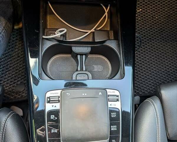 Черный Мерседес А класс, объемом двигателя 1.95 л и пробегом 210 тыс. км за 21800 $, фото 18 на Automoto.ua