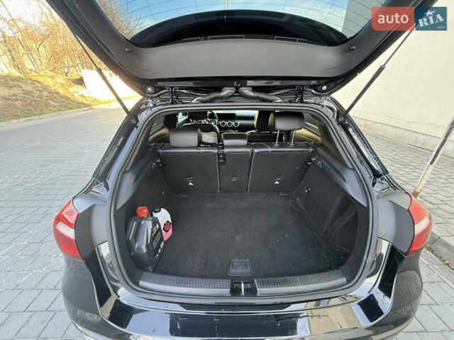 Чорний Мерседес А клас, об'ємом двигуна 1.5 л та пробігом 270 тис. км за 17400 $, фото 4 на Automoto.ua