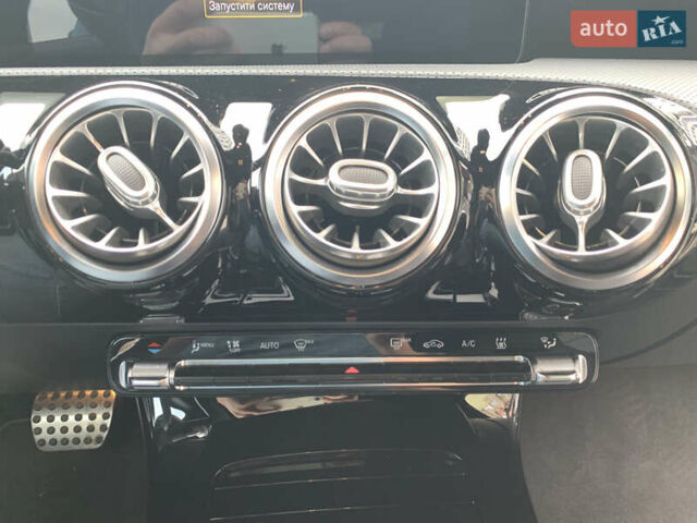 Мерседес А класс 2020 в Львове на Automoto.ua Черный Мерседес А класс, объемом двигателя 1.33 л и пробегом 98 тыс. км за 31450 $, фото 28 на Automoto.ua