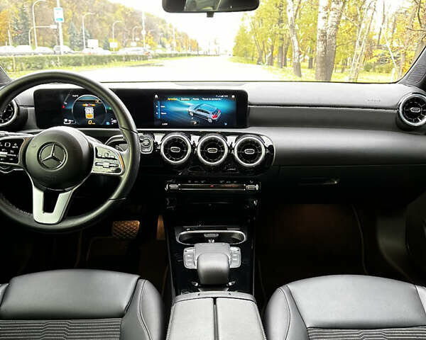 Черный Мерседес А класс, объемом двигателя 1.46 л и пробегом 28 тыс. км за 27500 $, фото 28 на Automoto.ua