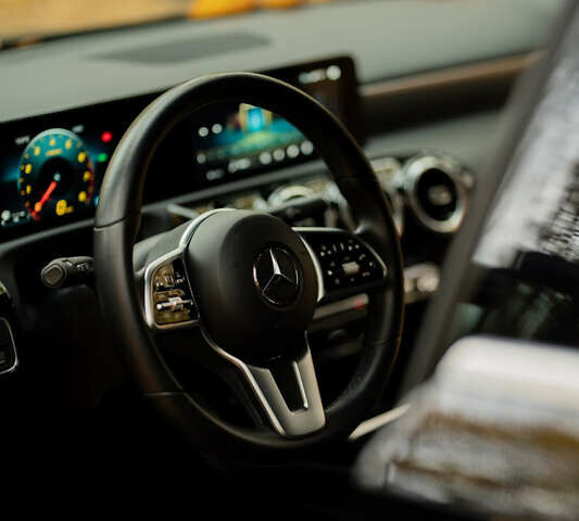 Черный Мерседес А класс, объемом двигателя 1.46 л и пробегом 28 тыс. км за 27500 $, фото 24 на Automoto.ua