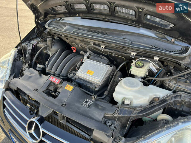 Черный Мерседес А класс, объемом двигателя 2 л и пробегом 220 тыс. км за 5600 $, фото 11 на Automoto.ua