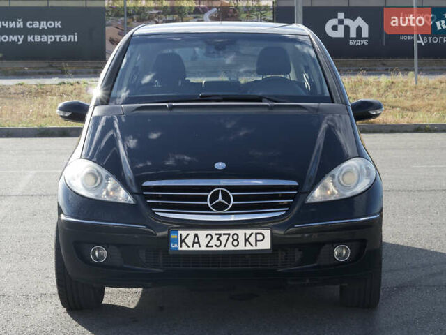 Черный Мерседес А класс, объемом двигателя 2 л и пробегом 220 тыс. км за 5600 $, фото 1 на Automoto.ua