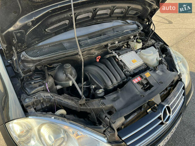 Черный Мерседес А класс, объемом двигателя 2 л и пробегом 220 тыс. км за 5600 $, фото 13 на Automoto.ua