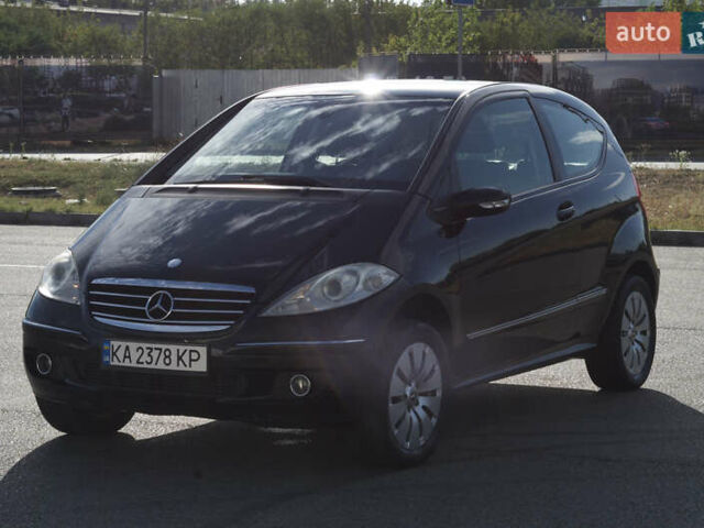 Черный Мерседес А класс, объемом двигателя 2 л и пробегом 220 тыс. км за 5600 $, фото 2 на Automoto.ua