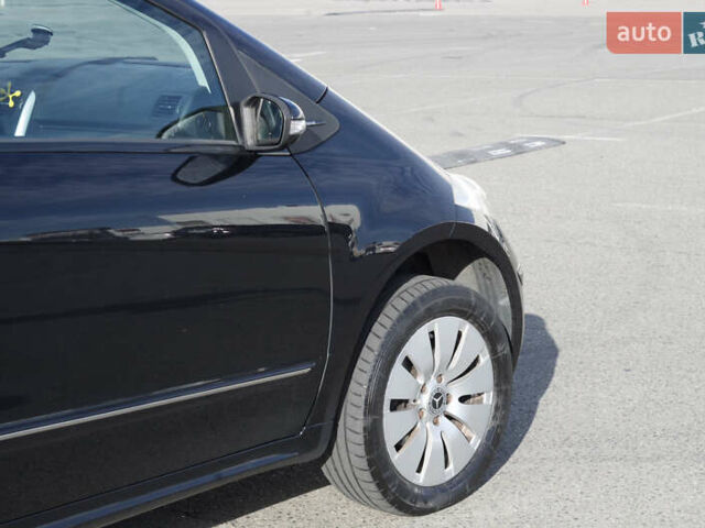 Черный Мерседес А класс, объемом двигателя 2 л и пробегом 220 тыс. км за 5600 $, фото 15 на Automoto.ua