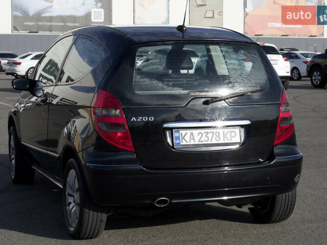 Черный Мерседес А класс, объемом двигателя 2 л и пробегом 220 тыс. км за 5600 $, фото 3 на Automoto.ua