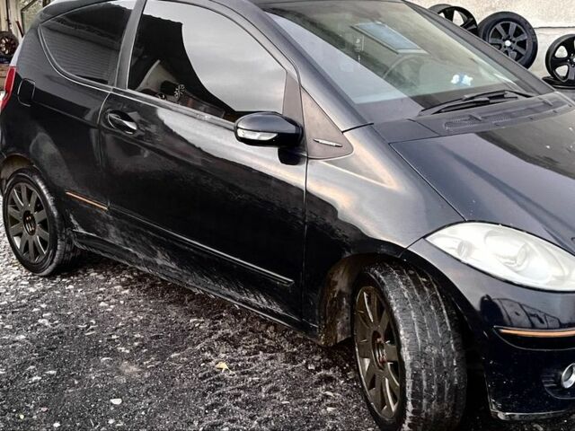 Мерседес А класс 2006 в Золочев на Automoto.ua Черный Мерседес А класс, объемом двигателя 1.7 л и пробегом 243 тыс. км за 5000 $, фото 2 на Automoto.ua