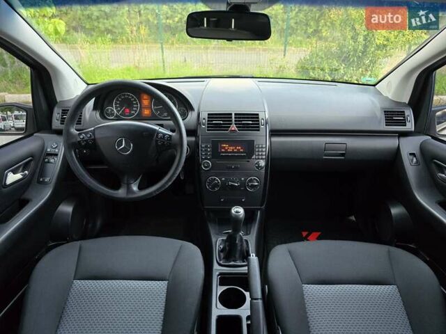 Чорний Мерседес А клас, об'ємом двигуна 1.5 л та пробігом 174 тис. км за 5299 $, фото 1 на Automoto.ua