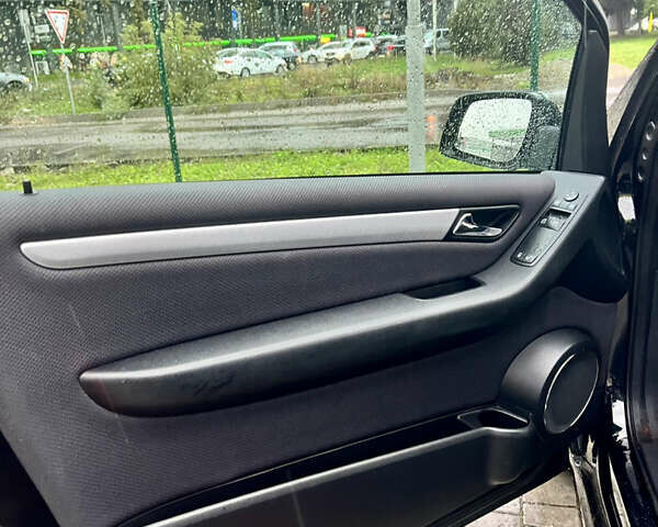Чорний Мерседес А клас, об'ємом двигуна 1.7 л та пробігом 147 тис. км за 6200 $, фото 7 на Automoto.ua