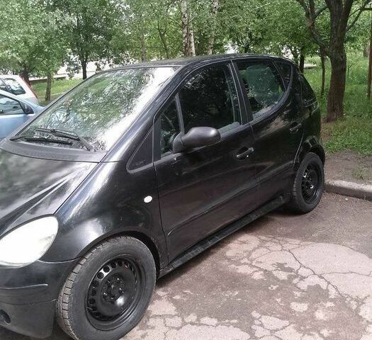 Черный Мерседес А класс, объемом двигателя 1.6 л и пробегом 240 тыс. км за 2700 $, фото 5 на Automoto.ua