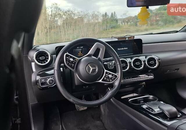 Черный Мерседес А класс, объемом двигателя 1.99 л и пробегом 60 тыс. км за 22000 $, фото 25 на Automoto.ua