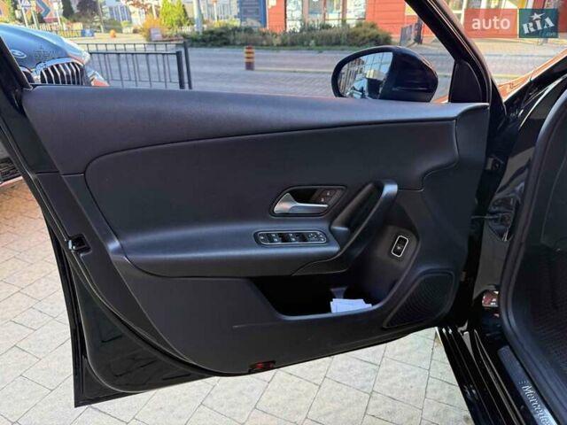 Черный Мерседес А класс, объемом двигателя 1.95 л и пробегом 113 тыс. км за 25400 $, фото 10 на Automoto.ua