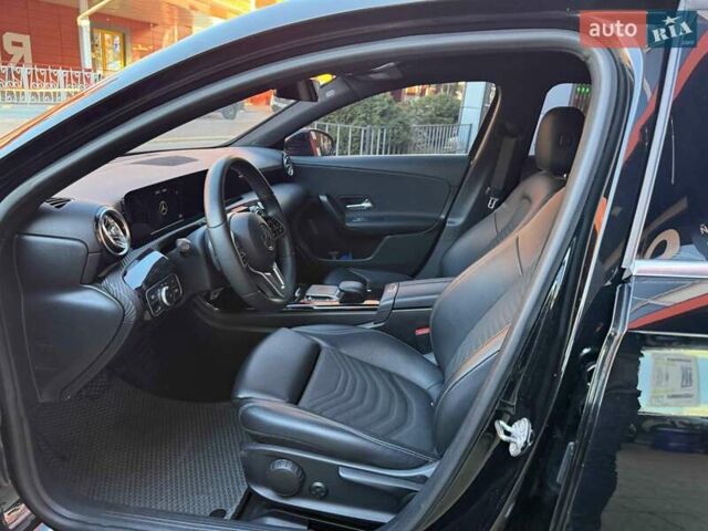 Черный Мерседес А класс, объемом двигателя 1.95 л и пробегом 113 тыс. км за 25400 $, фото 12 на Automoto.ua