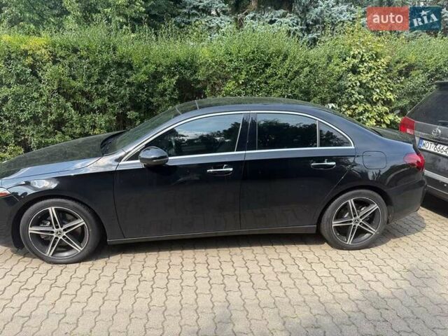 Черный Мерседес А класс, объемом двигателя 1.99 л и пробегом 70 тыс. км за 27000 $, фото 3 на Automoto.ua