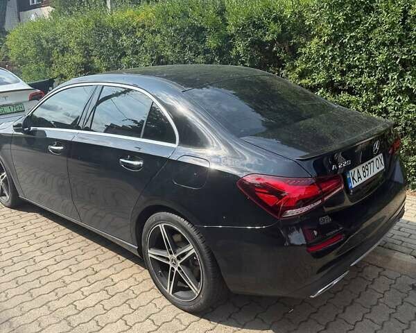 Черный Мерседес А класс, объемом двигателя 1.99 л и пробегом 70 тыс. км за 27000 $, фото 2 на Automoto.ua