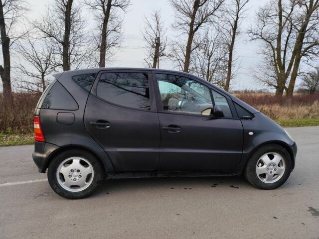 Черный Мерседес А класс, объемом двигателя 1.7 л и пробегом 197 тыс. км за 2200 $, фото 5 на Automoto.ua