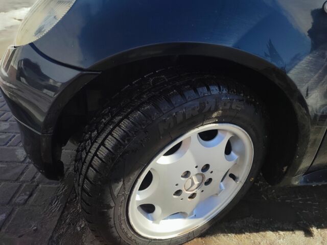 Черный Мерседес А класс, объемом двигателя 1.7 л и пробегом 235 тыс. км за 3500 $, фото 4 на Automoto.ua