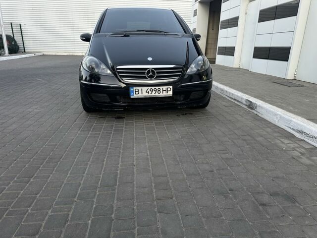Мерседес А класс 2005 в Одессе на Automoto.ua Черный Мерседес А класс, объемом двигателя 2 л и пробегом 270 тыс. км за 3750 $, фото 2 на Automoto.ua