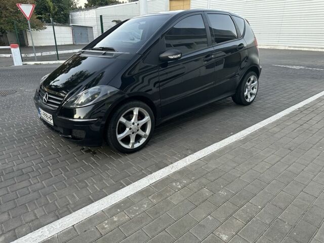 Мерседес А класс 2005 в Одессе на Automoto.ua Черный Мерседес А класс, объемом двигателя 2 л и пробегом 270 тыс. км за 3750 $, фото 4 на Automoto.ua