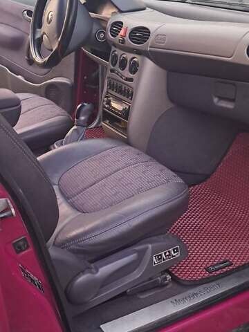 Фиолетовый Мерседес А класс, объемом двигателя 1.4 л и пробегом 245 тыс. км за 3000 $, фото 13 на Automoto.ua