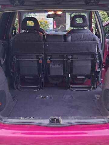 Фиолетовый Мерседес А класс, объемом двигателя 1.4 л и пробегом 245 тыс. км за 3000 $, фото 5 на Automoto.ua