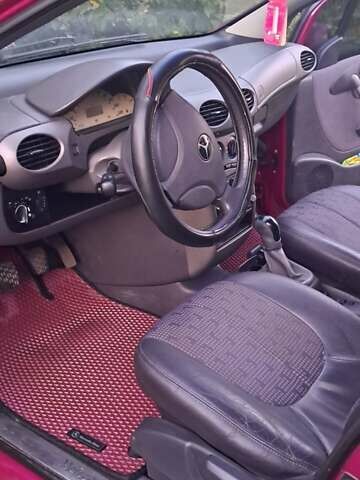 Фиолетовый Мерседес А класс, объемом двигателя 1.4 л и пробегом 245 тыс. км за 3000 $, фото 14 на Automoto.ua