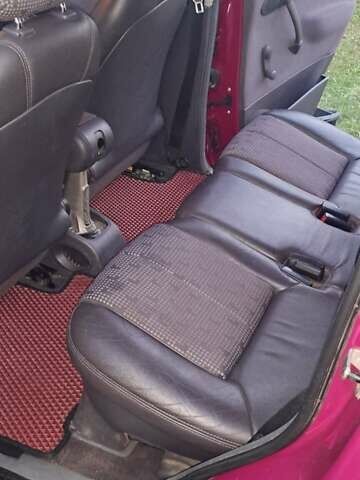 Фиолетовый Мерседес А класс, объемом двигателя 1.4 л и пробегом 245 тыс. км за 3000 $, фото 8 на Automoto.ua