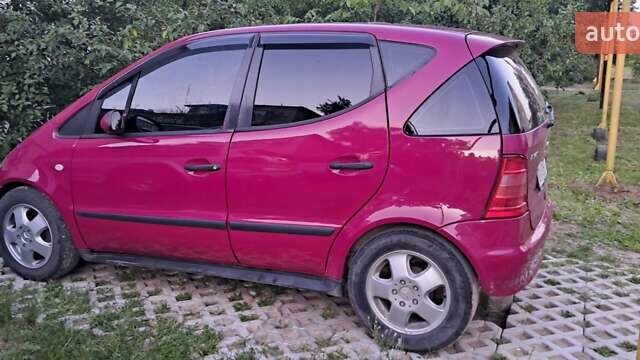 Фиолетовый Мерседес А класс, объемом двигателя 1.4 л и пробегом 245 тыс. км за 3000 $, фото 2 на Automoto.ua