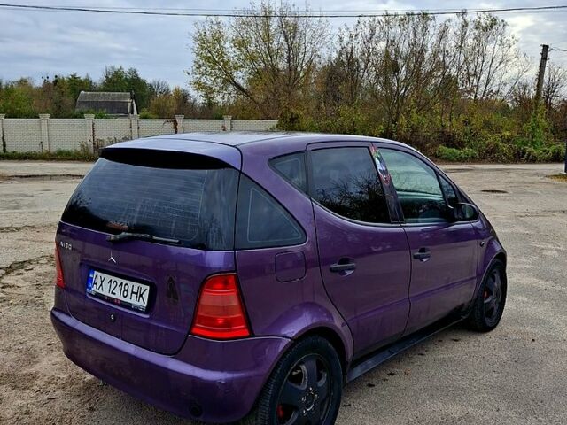 Фиолетовый Мерседес А класс, объемом двигателя 1.9 л и пробегом 316 тыс. км за 2400 $, фото 5 на Automoto.ua