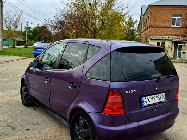 Фиолетовый Мерседес А класс, объемом двигателя 1.9 л и пробегом 316 тыс. км за 2400 $, фото 6 на Automoto.ua
