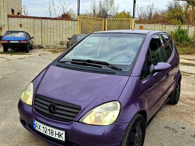 Фиолетовый Мерседес А класс, объемом двигателя 1.9 л и пробегом 316 тыс. км за 2400 $, фото 1 на Automoto.ua