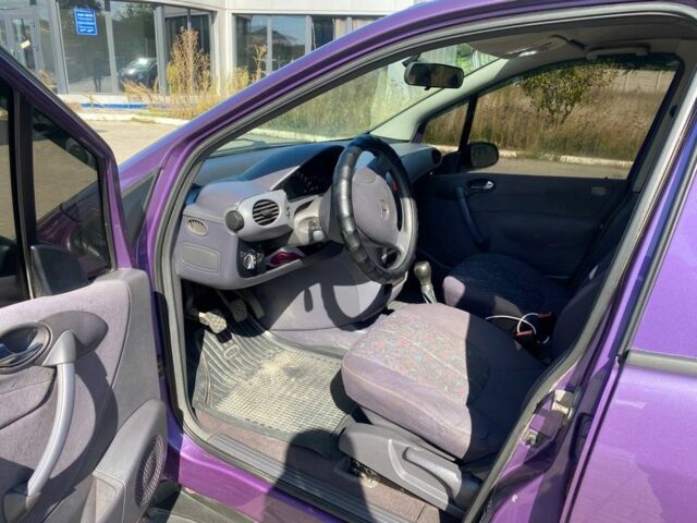 Фиолетовый Мерседес А класс, объемом двигателя 1.7 л и пробегом 355 тыс. км за 2500 $, фото 2 на Automoto.ua