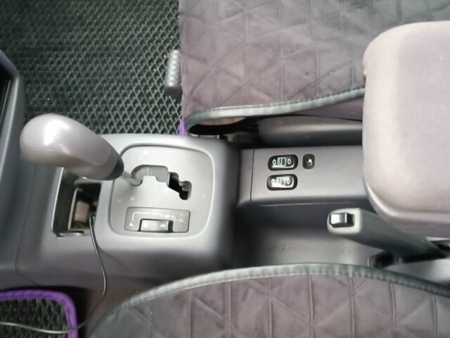 Фиолетовый Мерседес А класс, объемом двигателя 1.7 л и пробегом 270 тыс. км за 3500 $, фото 6 на Automoto.ua