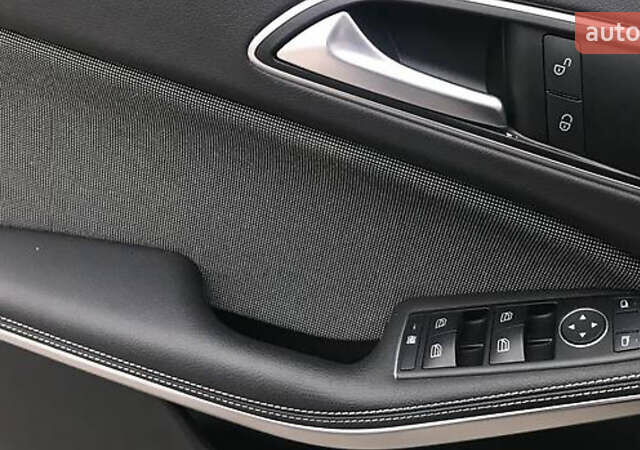 Фиолетовый Мерседес А класс, объемом двигателя 1.46 л и пробегом 180 тыс. км за 13000 $, фото 2 на Automoto.ua