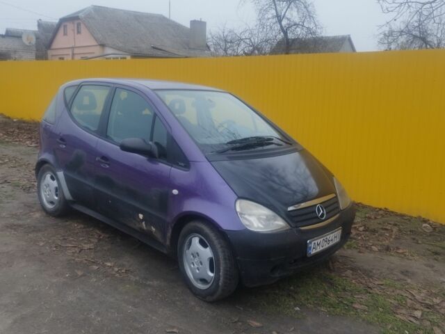 Фиолетовый Мерседес А класс, объемом двигателя 1.7 л и пробегом 150 тыс. км за 3500 $, фото 2 на Automoto.ua