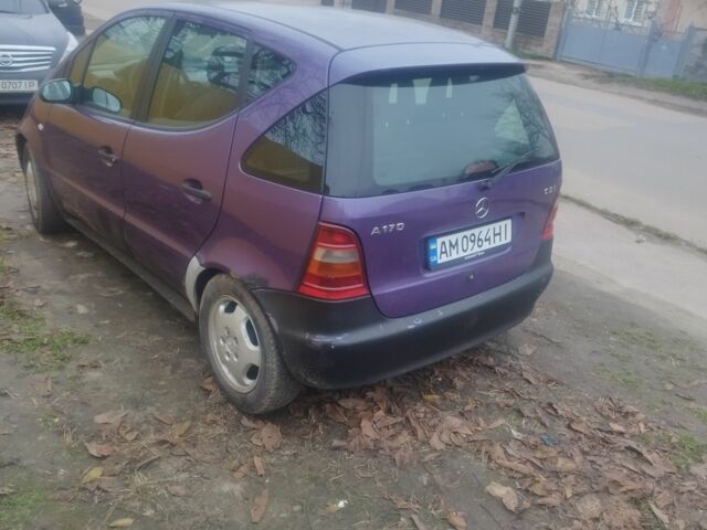 Фиолетовый Мерседес А класс, объемом двигателя 1.7 л и пробегом 150 тыс. км за 3500 $, фото 1 на Automoto.ua
