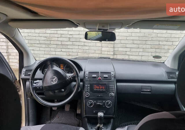 Коричневий Мерседес А клас, об'ємом двигуна 1.99 л та пробігом 317 тис. км за 2900 $, фото 8 на Automoto.ua