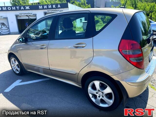 Коричневый Мерседес А класс, объемом двигателя 2 л и пробегом 256 тыс. км за 5900 $, фото 1 на Automoto.ua