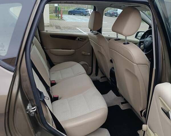 Коричневый Мерседес А класс, объемом двигателя 1.5 л и пробегом 198 тыс. км за 6350 $, фото 15 на Automoto.ua