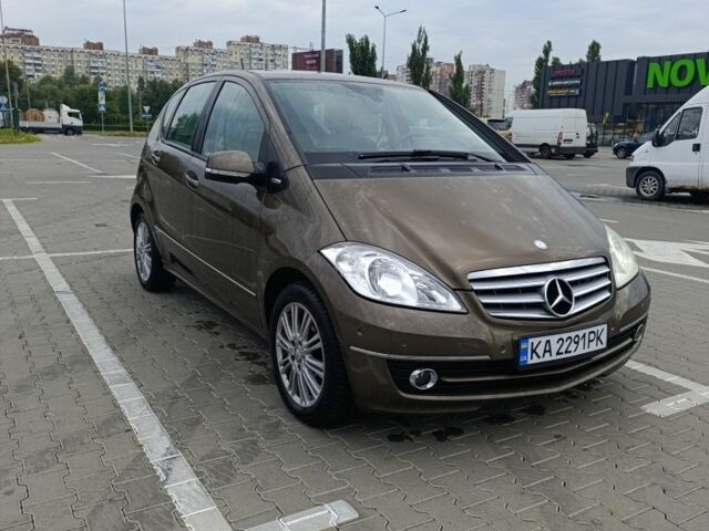 Коричневый Мерседес А класс, объемом двигателя 1.5 л и пробегом 198 тыс. км за 6350 $, фото 1 на Automoto.ua