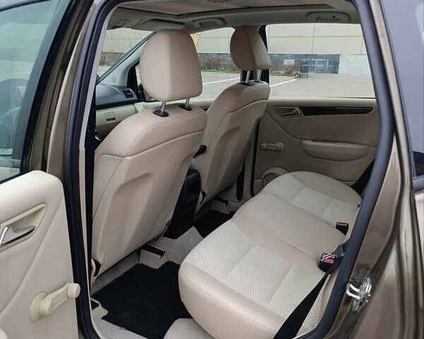 Коричневый Мерседес А класс, объемом двигателя 1.5 л и пробегом 198 тыс. км за 6350 $, фото 11 на Automoto.ua