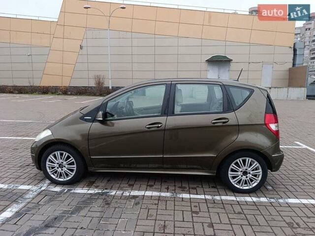 Коричневый Мерседес А класс, объемом двигателя 1.5 л и пробегом 198 тыс. км за 6350 $, фото 5 на Automoto.ua