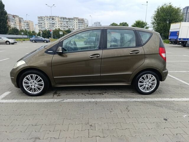 Коричневый Мерседес А класс, объемом двигателя 1.5 л и пробегом 198 тыс. км за 6350 $, фото 2 на Automoto.ua