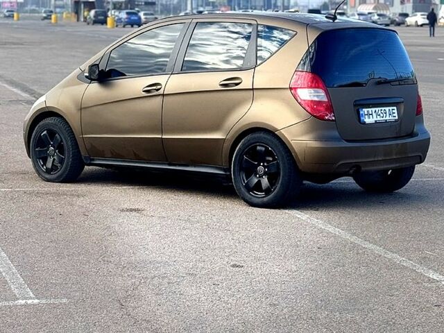 Коричневый Мерседес А класс, объемом двигателя 1.5 л и пробегом 156 тыс. км за 5000 $, фото 2 на Automoto.ua