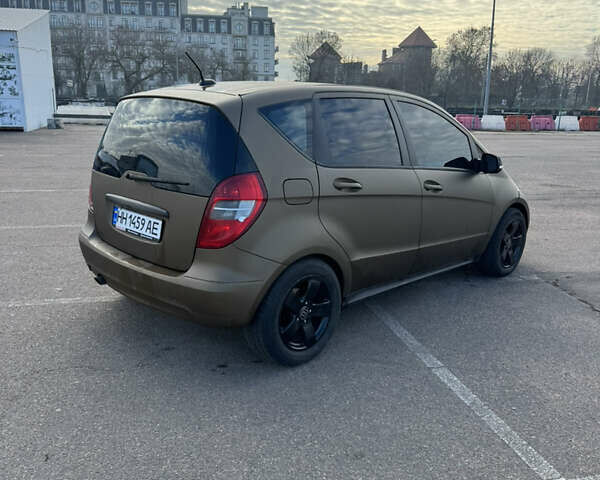 Коричневый Мерседес А класс, объемом двигателя 1.5 л и пробегом 180 тыс. км за 5000 $, фото 3 на Automoto.ua